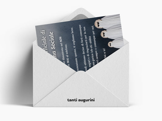 Mockup con busta da lettera bianca del biglietto di auguri stile attestato di fantasma sociale per chi non risponde mai al telefono
