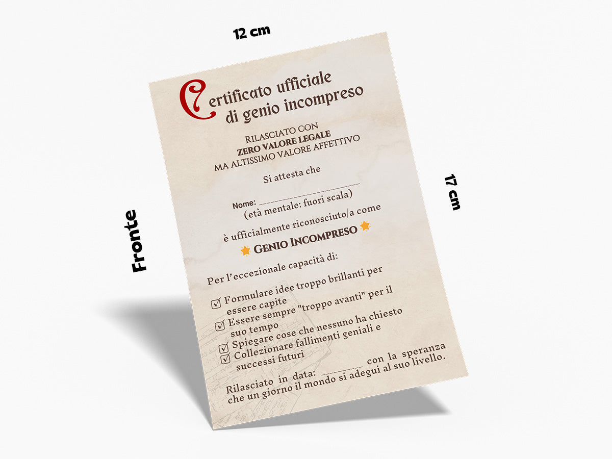 Biglietto di auguri con scritta ironica certificato di genio incompreso per amici troppo brillanti, dimensioni fronte 12x17cm